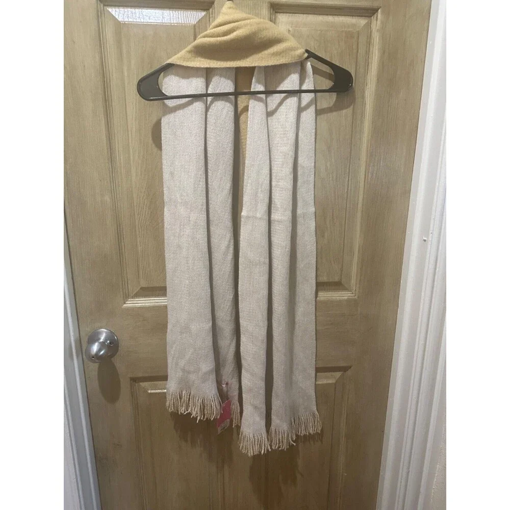 NWT Isaac Mizrahi Soft yellow & cream double sided brushed scarf